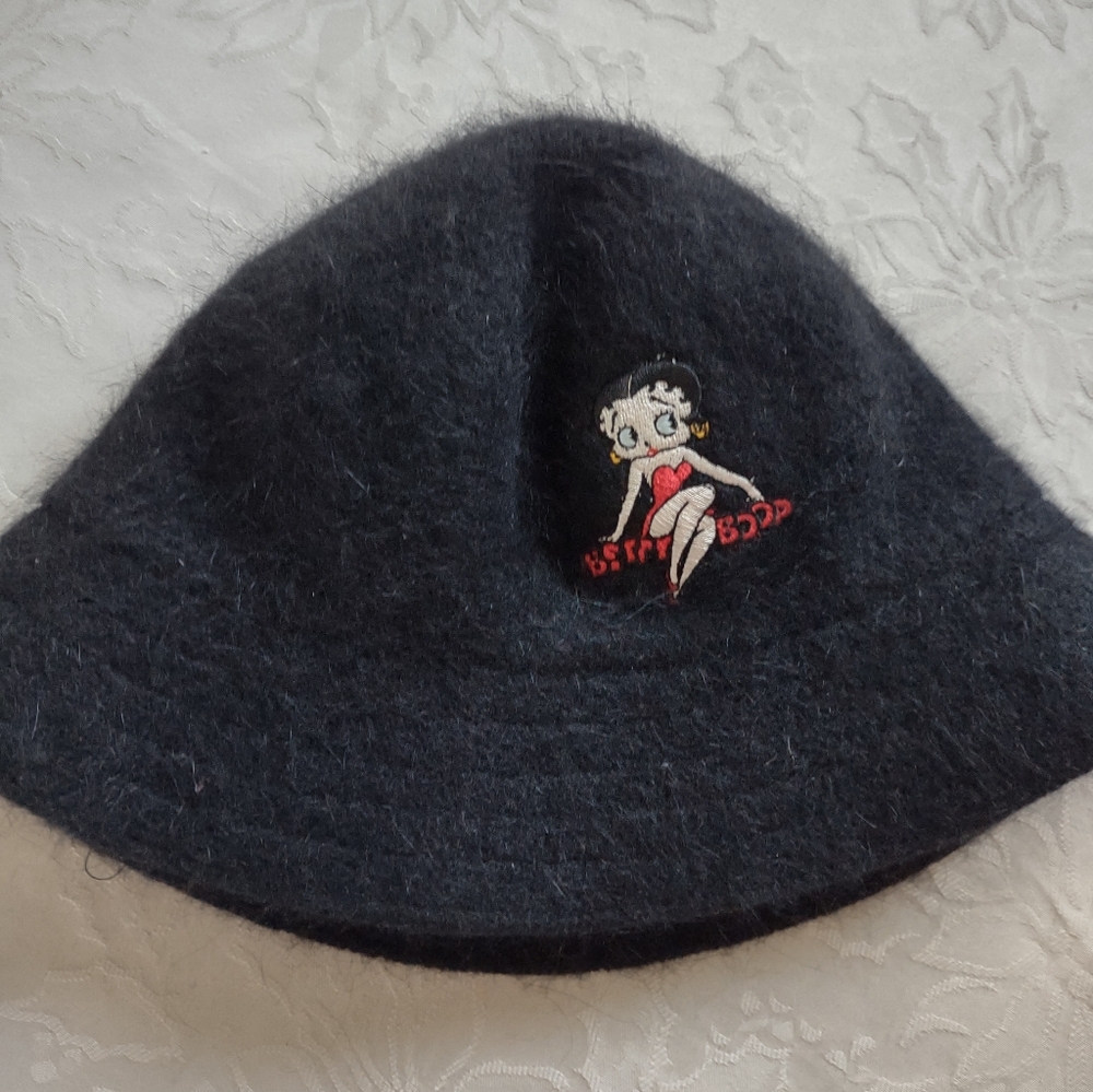 Angora Black Betty Boop Bucket Hat